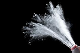 Plume of talcum powder